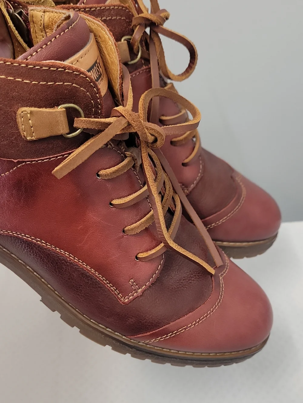 PIKOLINOS booties size